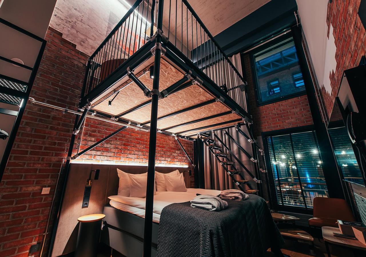 Loft, 1 King bed,1524459541:JPEG