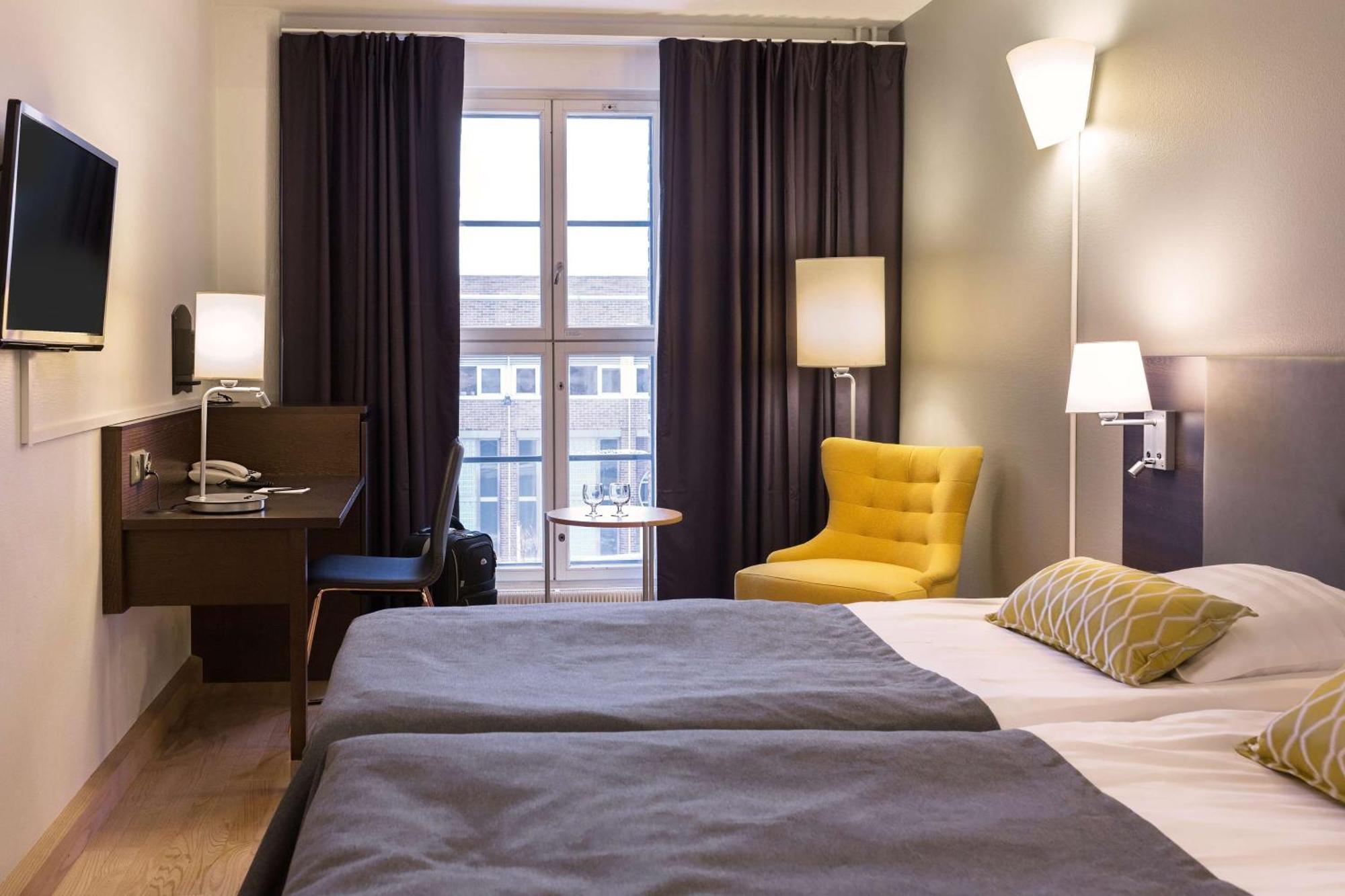 Standard Twin Room,1742638195:JPEG
