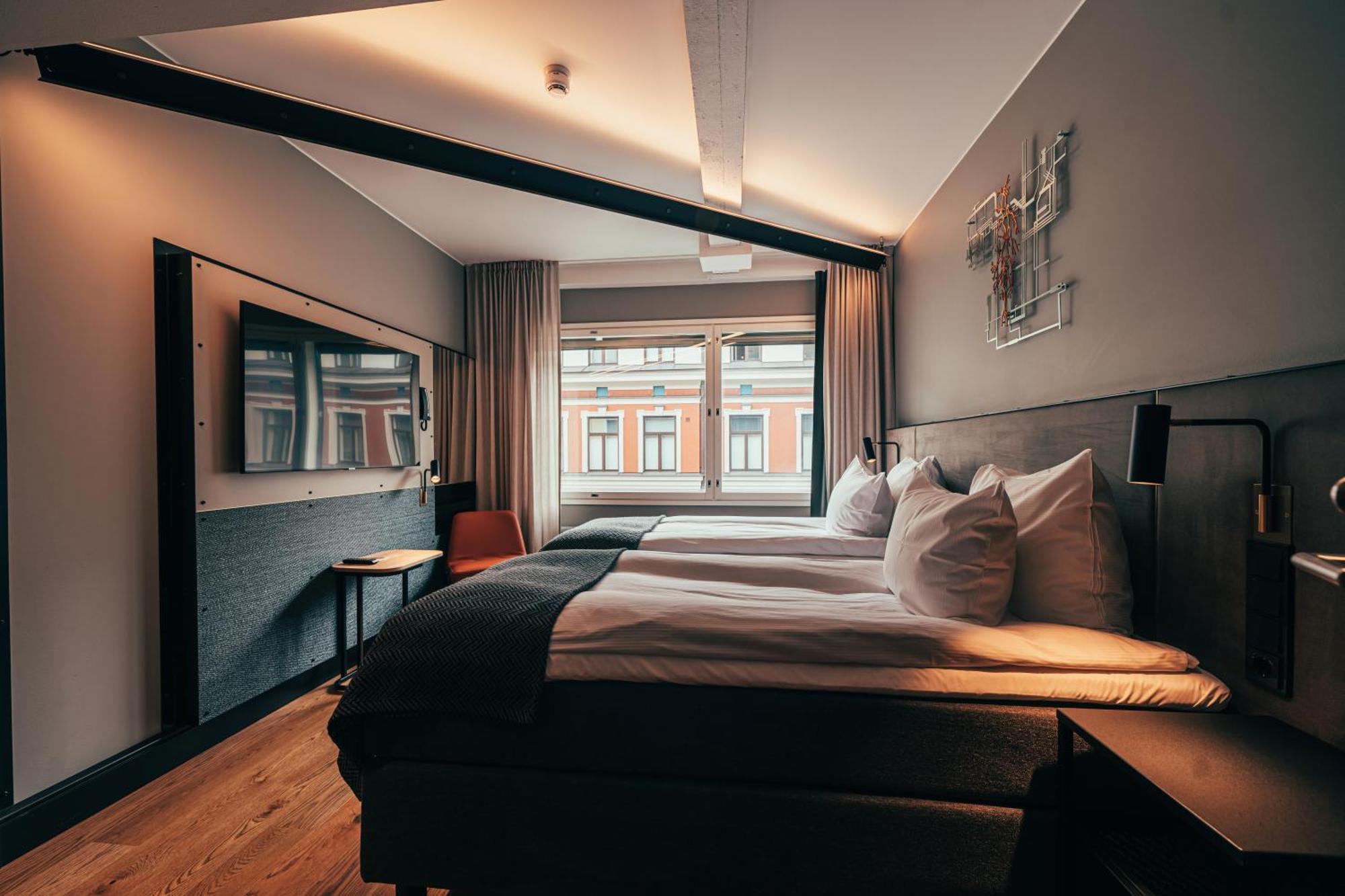 Standard 2 Twin beds